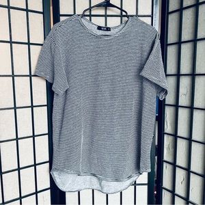 EPTM black white striped short sleeve tee sz M